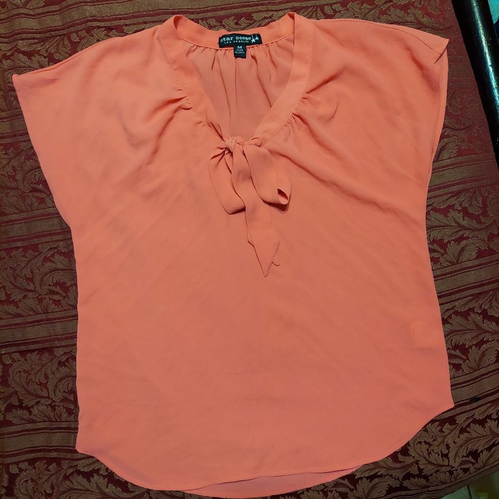 Star Scene blouse with front tie